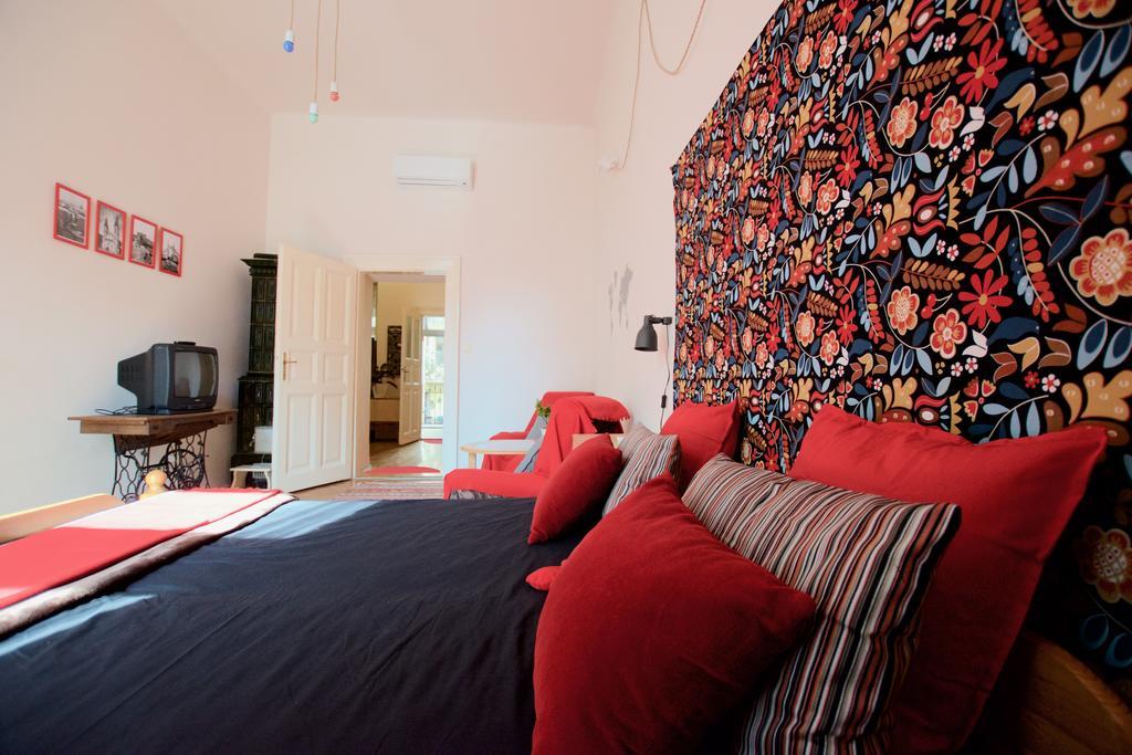 Appartement Budget By Hi5 - Uelloi 36 *
